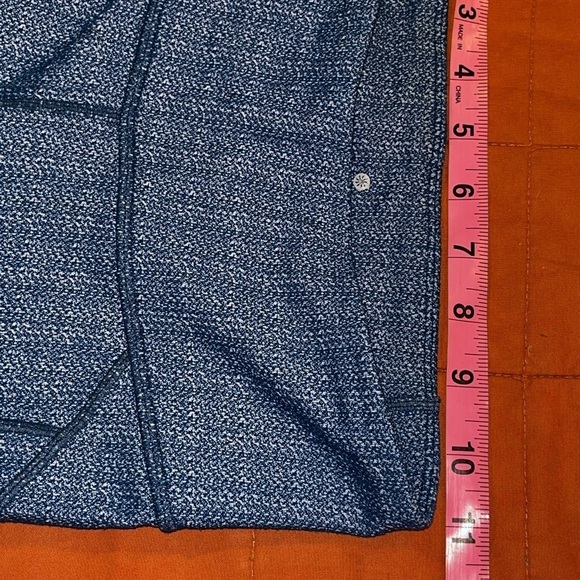 Athleta Herringbone Static Drifter Capri Leggings Zip Pockets Womens Blue XS - Picture 9 of 9